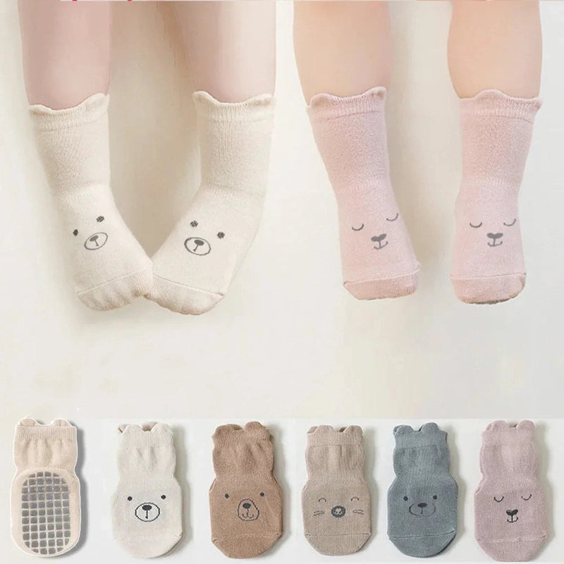 5 x Pairs Grip Socks - Non-Slip, Breathable, and Stretchy Comfort Teeny Pandas